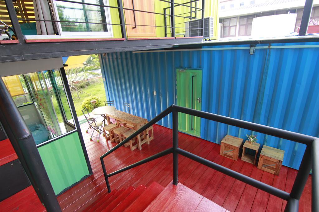 Wh Hostel Бангкок Номер фото