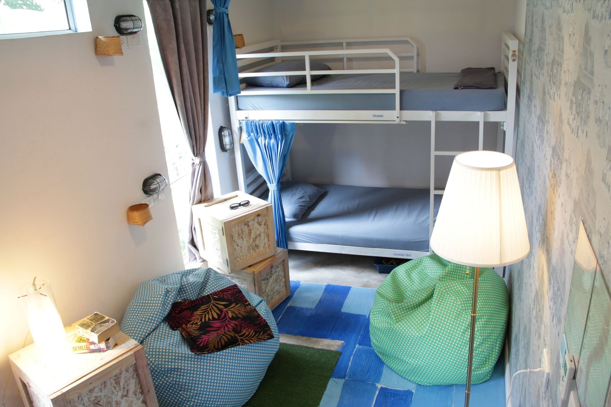 Wh Hostel Бангкок Экстерьер фото