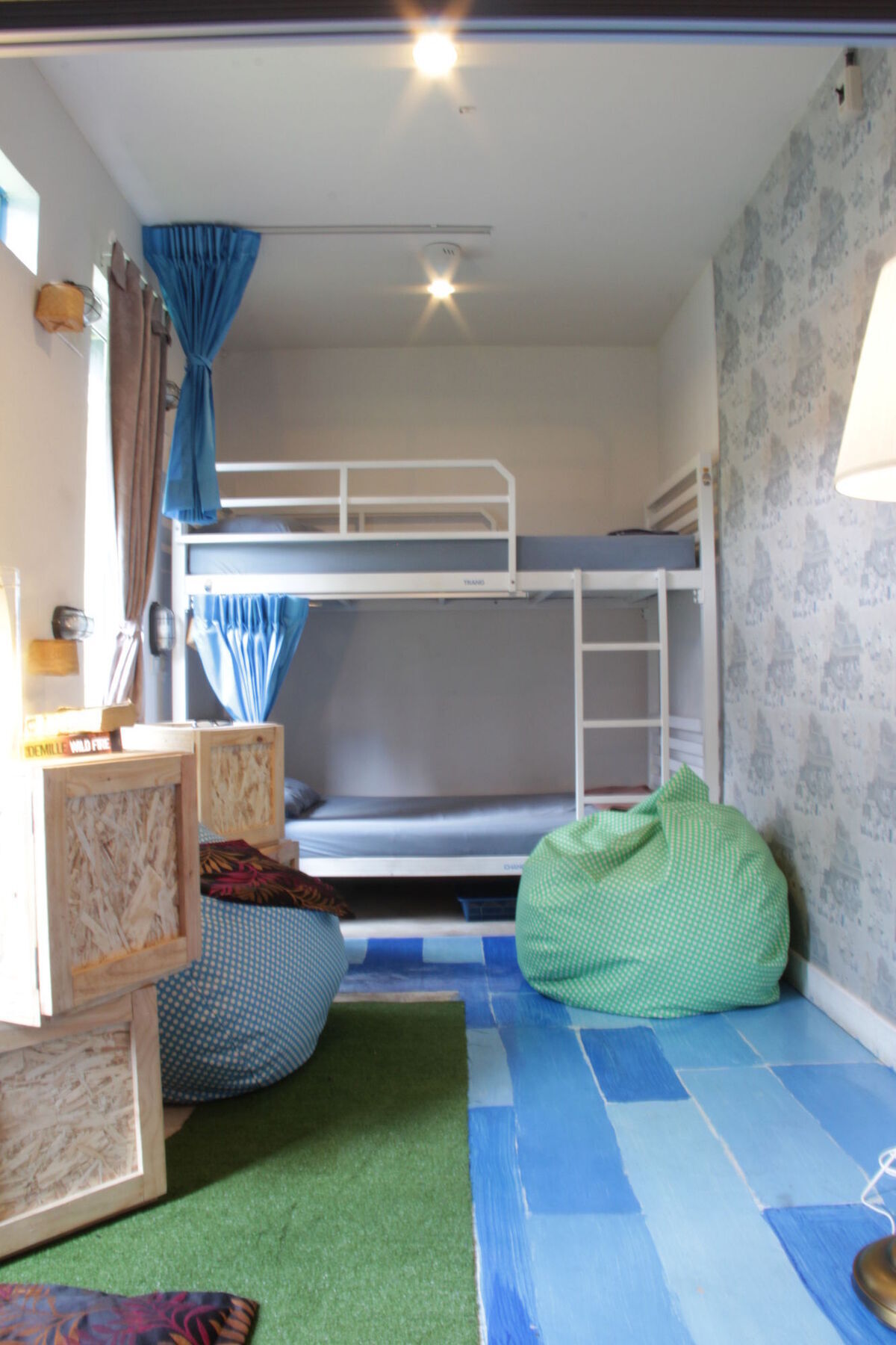 Wh Hostel Бангкок Экстерьер фото